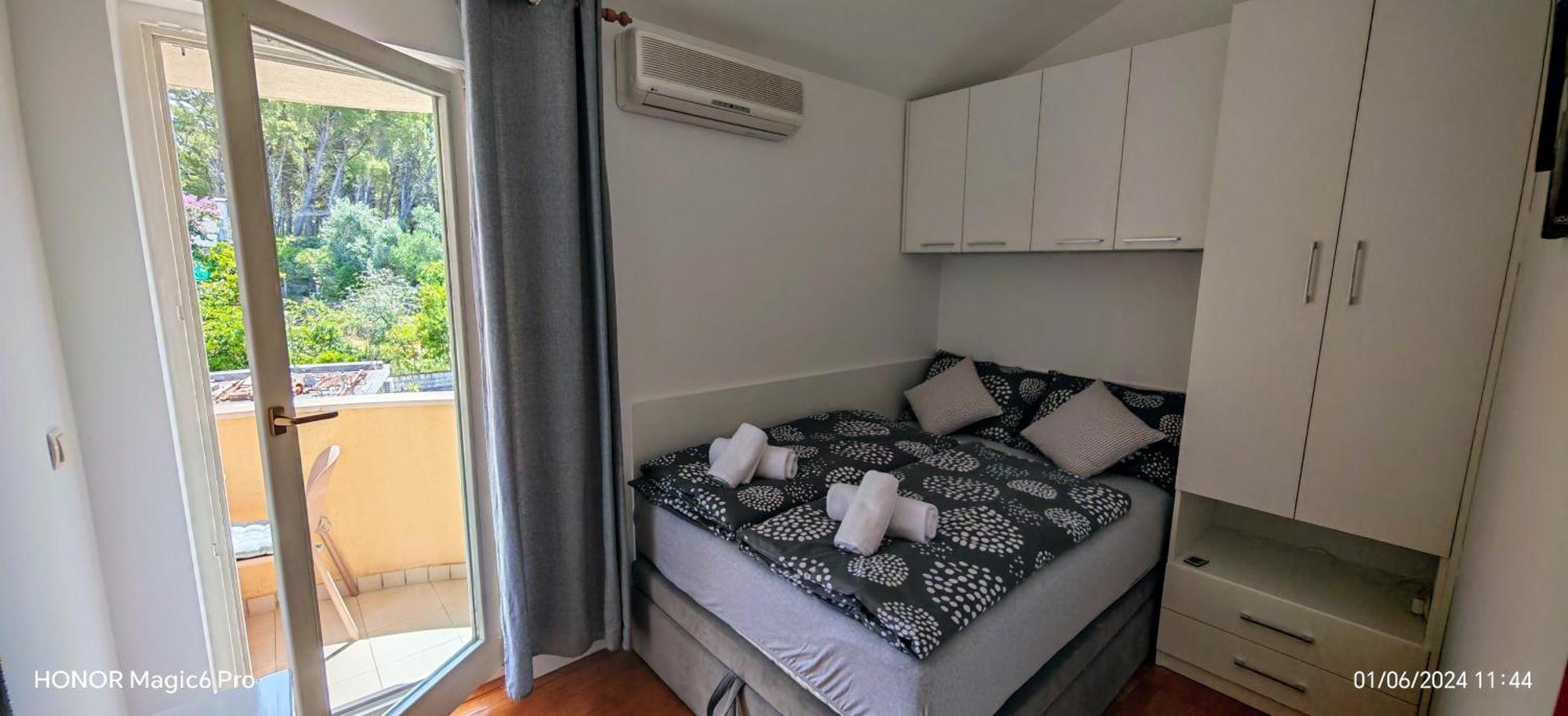 Apartament Domina *